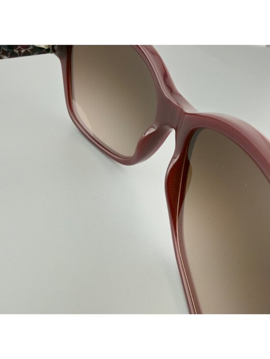 Coach HC8232 Sunglasses Oxblood Square Brown Gradient 56 17 140 main image 6